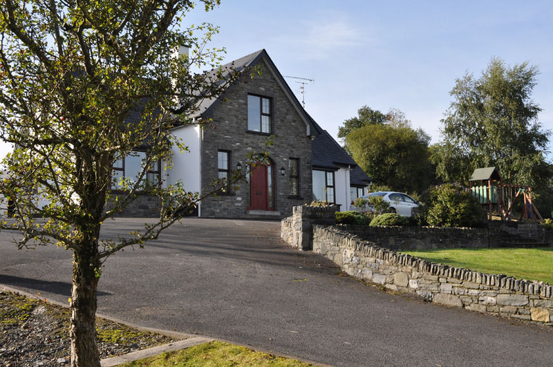 Milltown House Bed and Breakfast Donegal Town Eksteriør billede